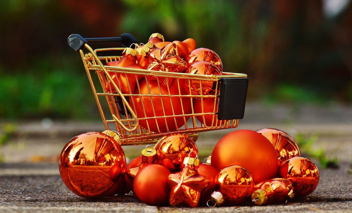 Last Minute Digital Marketing Tips To Boost Christmas Sales For Retailers